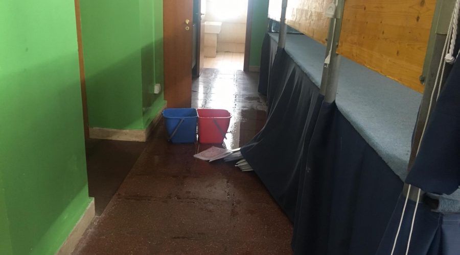 Plesso elementare di Trepunti: bambini a casa oggi e domani per allagamenti