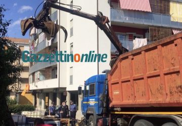 Giarre, blitz dei carabinieri in via Teatro, bonificata la discarica nociva: una denuncia VIDEO