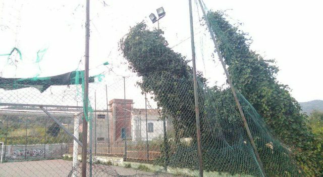 Fiumefreddo, la minoranza chiede il ripristino della sicurezza della villa comunale e del campetto di Feudogrande