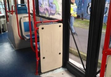Catania, tifosi del Catanzaro danneggiano bus Amt: identificati dalla Digos