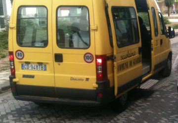 Giarre: scuolabus fermo da oltre 10 giorni, piccoli studenti e famiglie in difficolt&agrave;