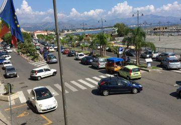 Riposto, rinviata la trattazione in Consiglio della tassa di soggiorno