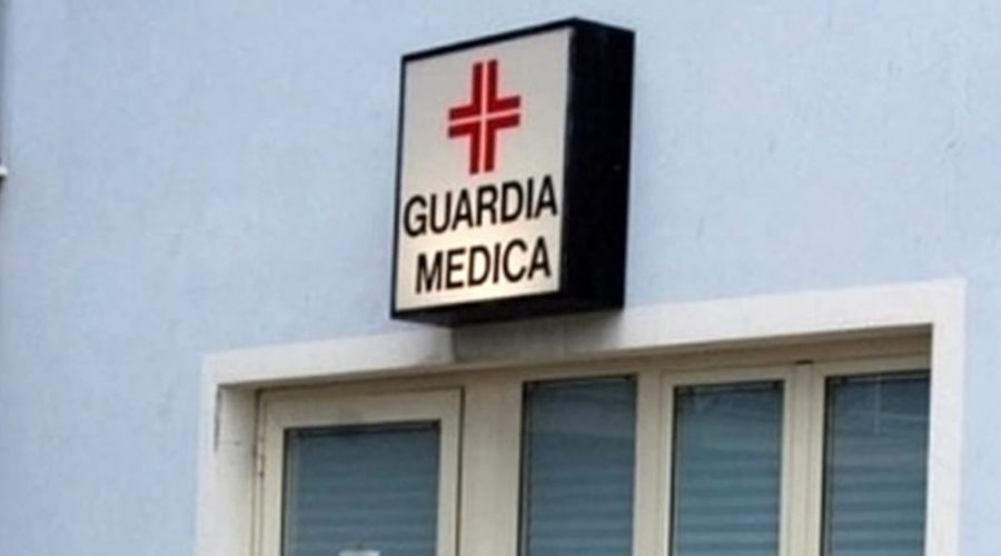 Riposto, dichiarata inagibile la sede della Guardia Medica che trasloca a Giarre. Il sindaco Caragliano: “Gravi danni all’utenza”