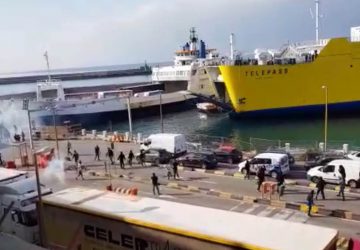 Scontri tra ultras di Cosenza e Catania ai traghetti di Villa San Giovanni VIDEO