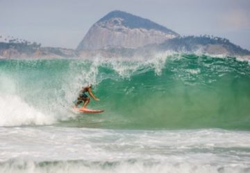 In Brasile senza attrezzatura da surf: Giudice di Pace di Acireale condanna compagnia aerea
