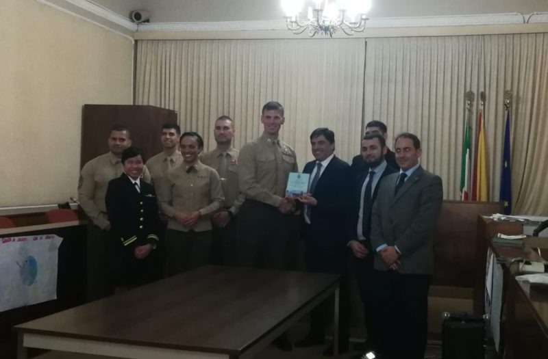 Mascali, il sindaco della Città Metropolitana Pogliese assegna targa ai militari Usa impegnati a Mascali