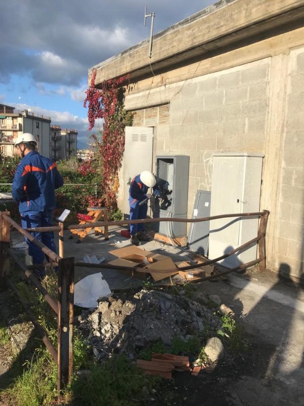 Giarre, troppe strade al buio. E interventi al rallentatore preceduti da scintillanti annunci