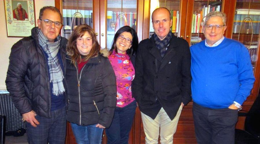 Francavilla di Sicilia: il “biglietto d’auguri” dell’ex sindaco Monea e del gruppo consiliare d’opposizione “Scriviamo Insieme il Futuro”