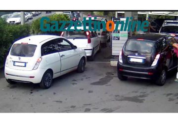 Macchia di Giarre, rifornimento "fai da te" e carburante gratis per tutti: 40 denunciati VIDEO