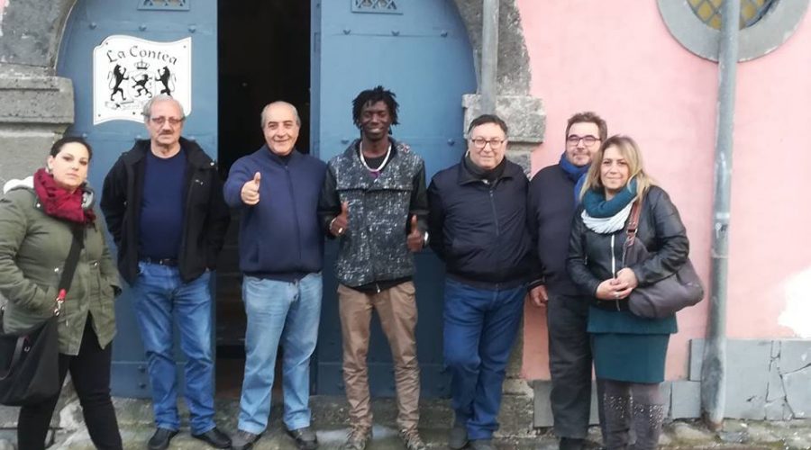 Solidarietà, immigrati mandati via dai centri di accoglienza: ieri a Giarre è stato ospitato il primo da alcuni volontari