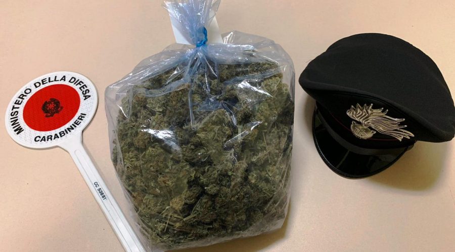 Randazzo, carabinieri arrestano pusher 23enne