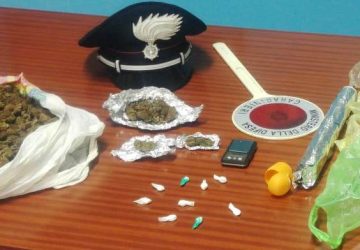 Aci Sant'Antonio, coniugi spacciatori di cocaina: arrestati