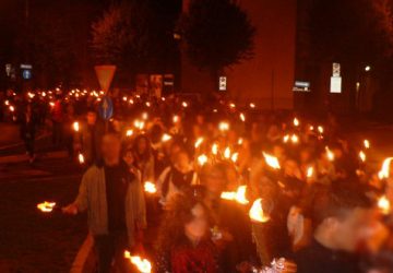 Giarre, una fiaccolata per Sara Parisi. Si mobilita lo sportello Rosa "Mariarita Russo"