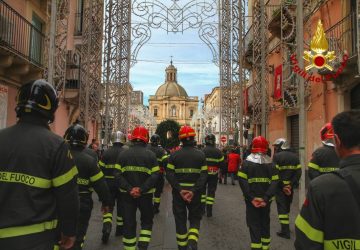 A Patern&ograve;, le celebrazioni di Santa Barbara: in festa i Vigili del fuoco