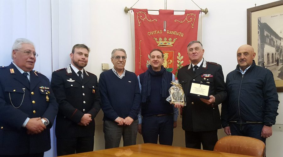 Randazzo, i saluti per l’avvicendamento del comandante della Stazione Carabinieri