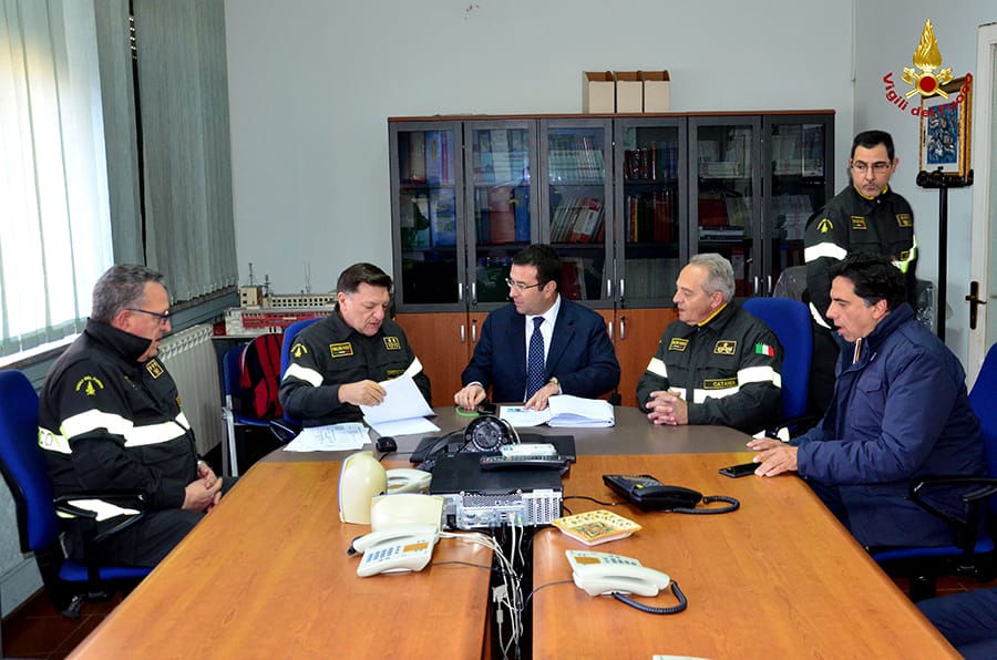 Catania, il Sottosegretario Candiani in visita al Comando dei Vigili del fuoco
