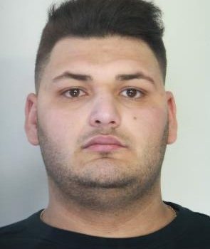 Acireale, beccati con oltre 4 kg di marijuana: 5 arresti FOTO