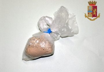 Catania, bloccato al casello dell&rsquo;A18 con 100 grammi di eroina