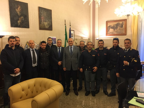 Catania, agenti di polizia delle Volanti ricevuti in prefettura