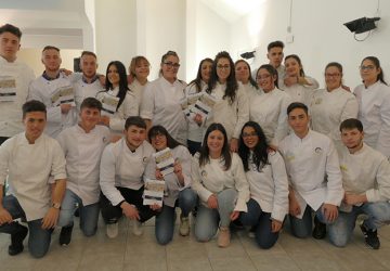 Cooking quiz a Riposto: grande entusiasmo tra gli studenti dell’Ipsseoa “G. Falcone”