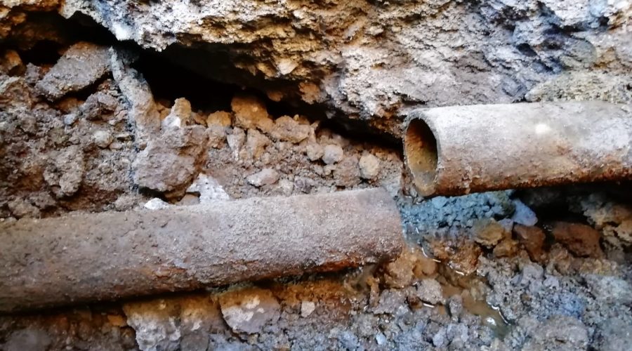 Sant’Alfio, sisma e gelo danneggiano la condotta idrica