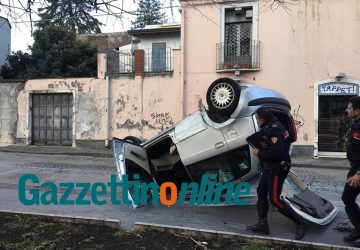 Giarre, pauroso incidente in piazza Carmine FOTO-VIDEO