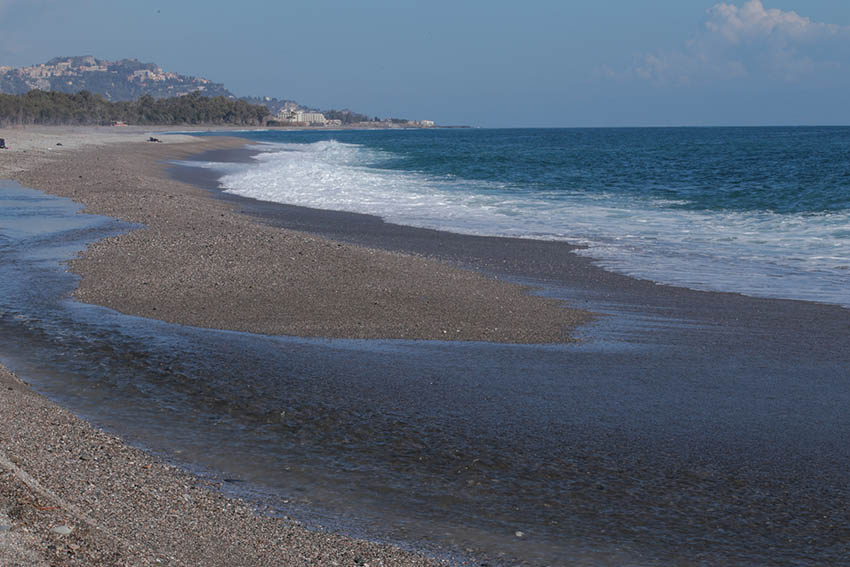 Il sindaco di Fiumefreddo di Sicilia, Nucifora, “richiama” il collega di Mascali, Messina