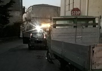 Altarello, camion tampona una Panda: un ferito lieve