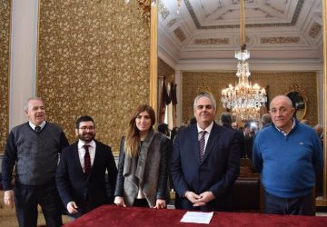 Giarre, ecco il nuovo esecutivo cattocomunista