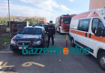 Giarre, dice di "essere posseduta dal diavolo" e si barrica in casa: intervento di CC, VVF e 118 VIDEO