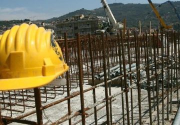 Il Governo elimina l&rsquo;emendamento sul fondo salva-imprese. Le imprese: &ldquo;Disattesi tutti gli impegni. Siamo costretti a chiudere i cantieri&rdquo;.