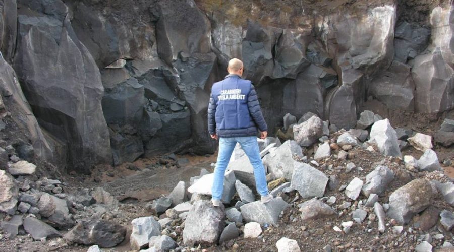 Nicolosi, sequestrata dai carabinieri del Noe cava abusiva di basalto lavico