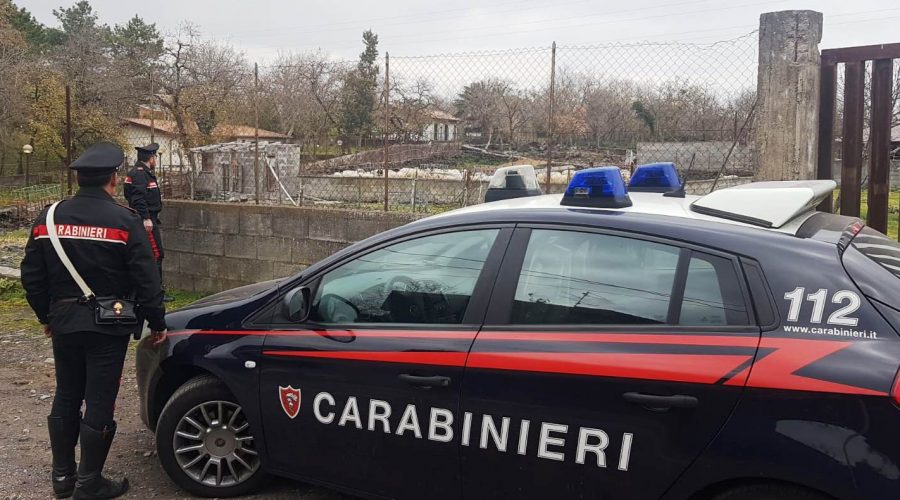 Fermato dai Cc un 36enne di Zafferana per estorsione: vessava i nonni