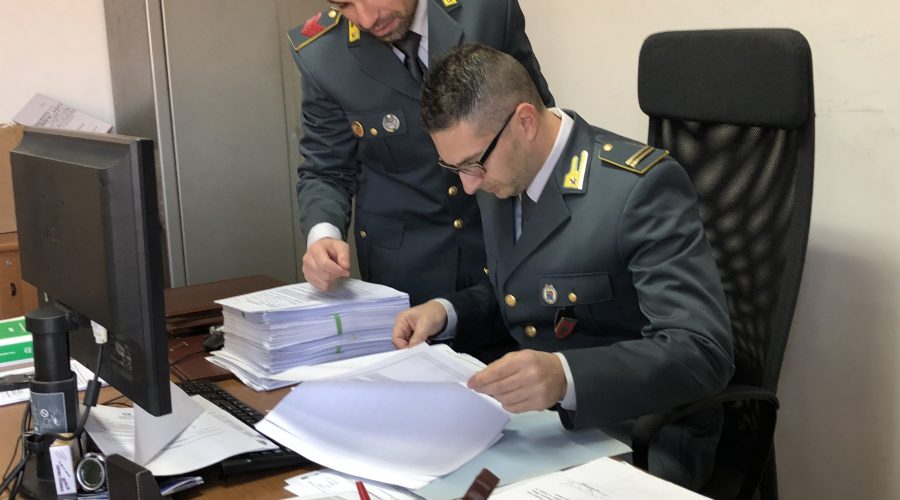 Bronte, decreto di sequestro per due imprese di cartellonistica per false fatture e dichiarazioni fraudolenti