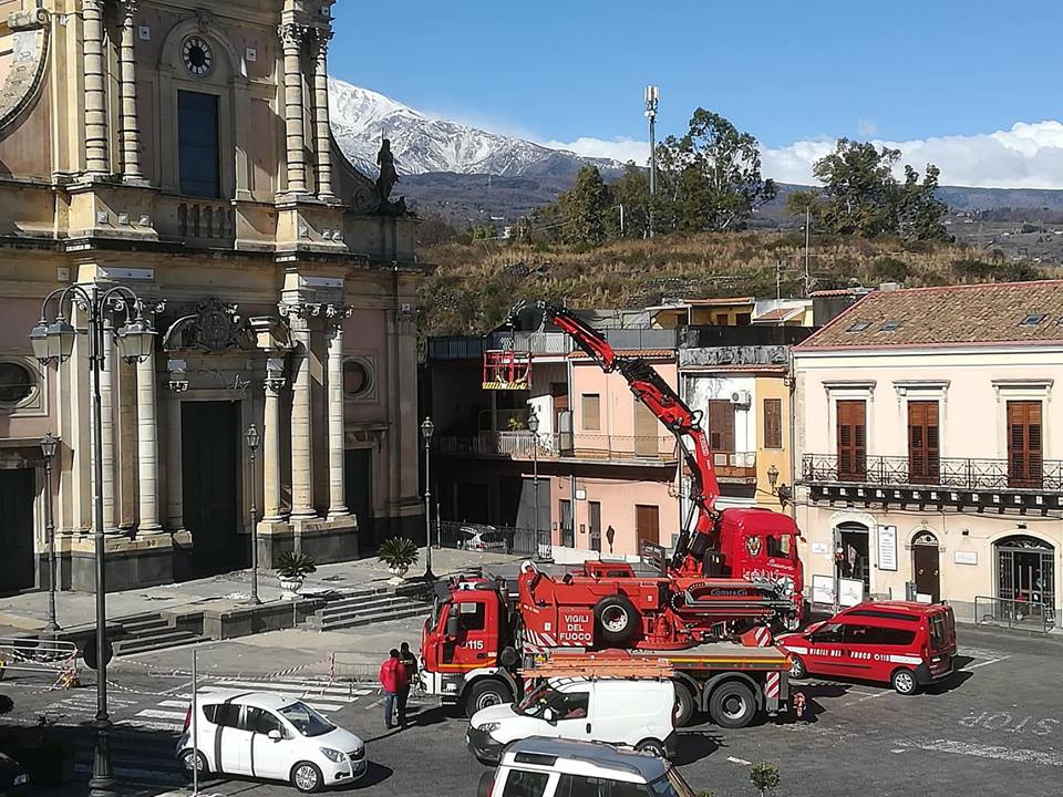Santa Venerina: il sindaco denuncia ritardi e sprechi negli interventi di messa in sicurezza della chiesa del S. Cuore