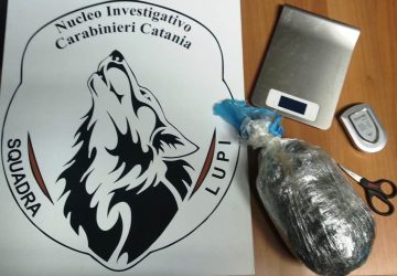 Aci Catena, droga nascosta tra i cosmetici: sorvegliato speciale arrestato dai &ldquo;Lupi&rdquo;