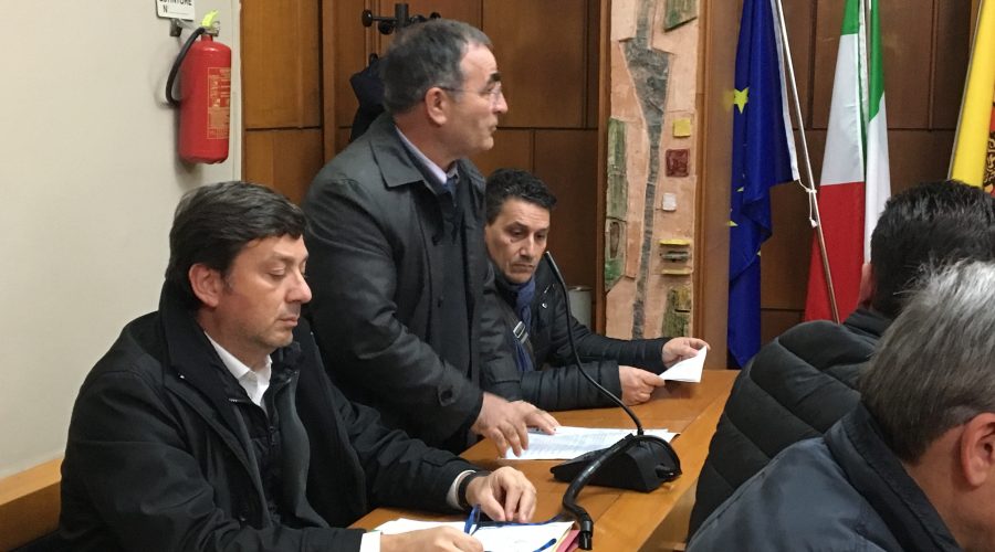 Giarre, inversione a “U” del revisore Salemi che ritira a sorpresa le proprie dimissioni