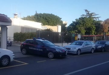 Giardini Naxos: i carabinieri arrestano una coppia che trasportava oltre un kg di droga