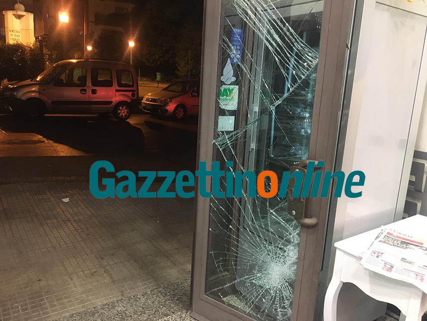 Giarre, furto con spaccata nella notte in un bar pasticceria a Macchia