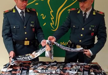 Acireale, concerto di Claudio Baglioni: denunciato venditore di gadget contraffatti