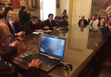 Smart city: pagamenti e fatture elettroniche, identit&agrave; digitale. Comune di Catania capofila di un network di comuni