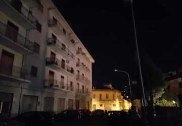 Giarre, diverse zone al buio, citt&agrave; spettrale sotto Pasqua