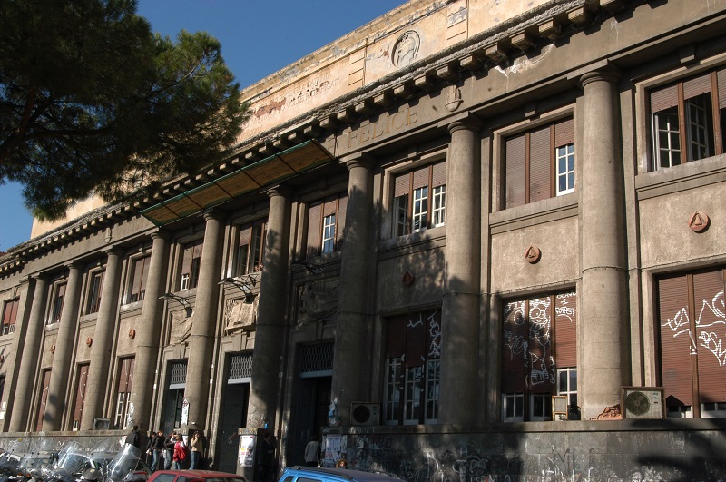 Catania, pestaggio al De Felice, operazione della Digos. 5 misure cautelari