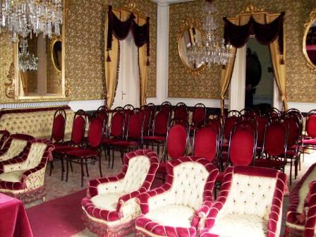 Giarre, niente conviviale pasquale al Comune. Una laica mancanza di rispetto