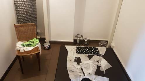 Catania, scoperto dalla polizia, in via Giuffrida,  un centro massaggi a “luci rosse”