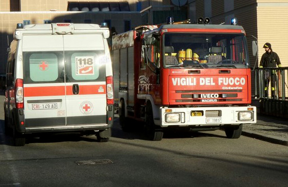 Linguaglossa, grave incidente in via San Giuseppe. Intervento dei Vigili del fuoco