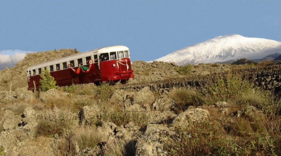 Turismo, siglato protocollo intesa Comune Riposto – Strada del Vino dell’Etna 