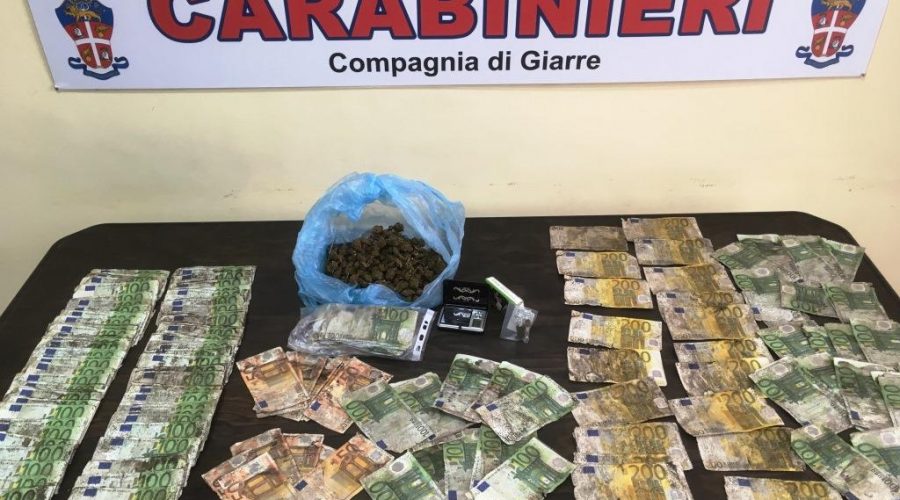 Giarre, controlli serrati di Carabinieri e Guardia di finanza: tre arresti. Sequestrata droga e 50 mila euro