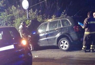 Santa Venerina, frontale in via Stabilimenti: tre feriti