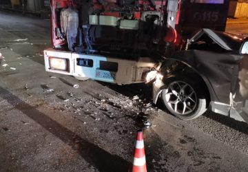 Belpasso, incidente tra una Bmw e un mezzo dei vigili del fuoco: due feriti